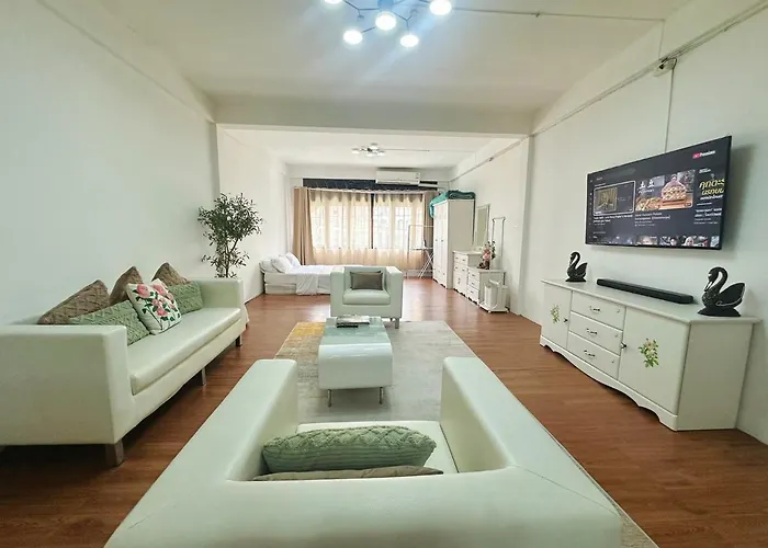 Spacious, Just An 850m Walk To Mrt Rama 9 Station *