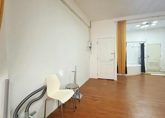 Apartamento Spacious, Just An 850m Walk To Mrt Rama 9 Station *